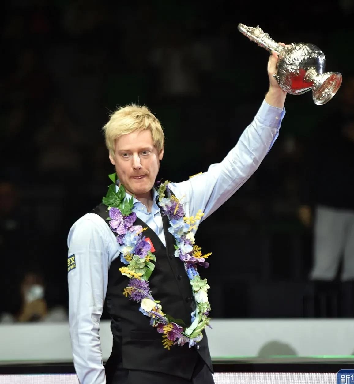 前锋切尔米 前锋切尔米