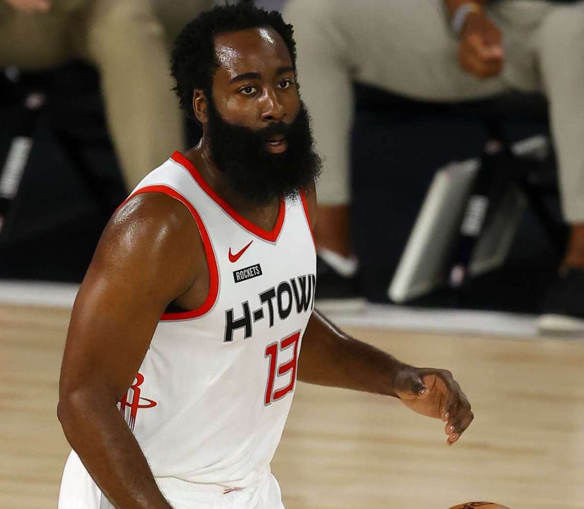 涯满载荣誉 涯满载荣誉