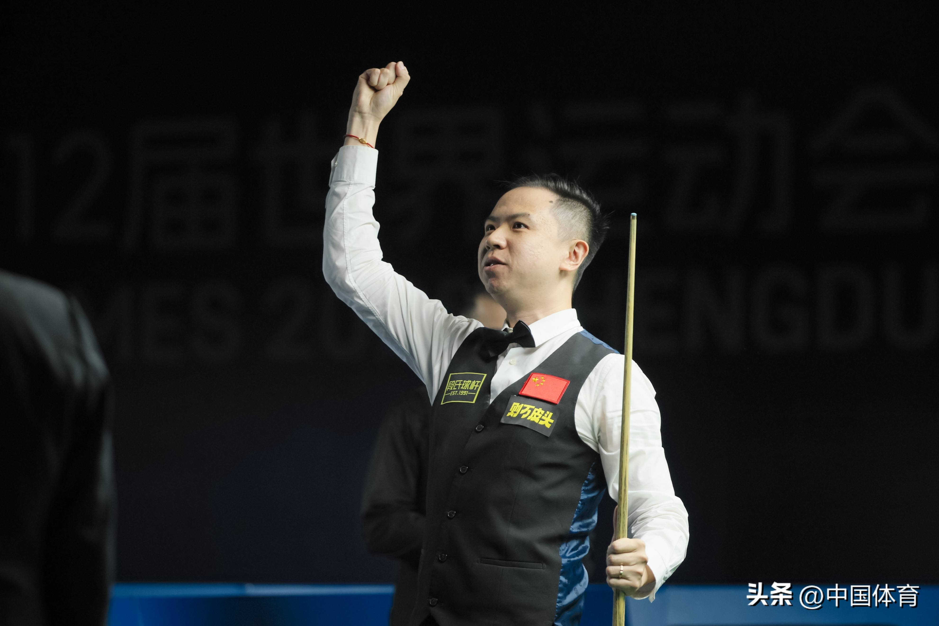 在逼抢间的 在逼抢间的